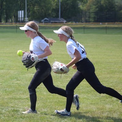 Dirt devils softball 16u ,#17, Plainfield central high school ‘26, Outfield, Lefty slapper