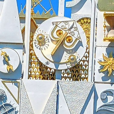 SmallWorIdClock's profile picture. I live to entertain people, not creep them out!!