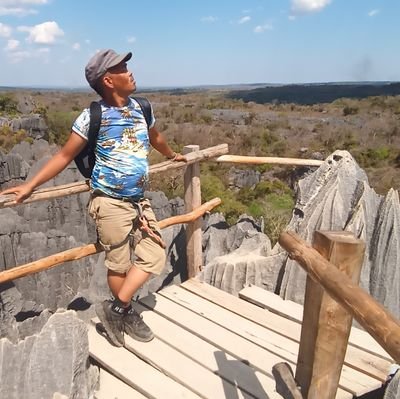 Mazavaloha's profile picture. Observateur | Communicant | Fixer | Operateur culturel et touristique | Artiste