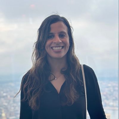 Full-Stack software engineer at 100Devs. Worked as a patient coordinator and pharmacy technician for 6+ years.