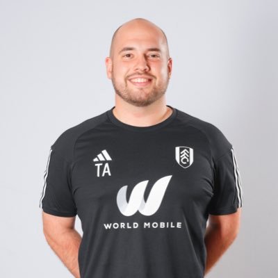 Cardiff Uni graduate 👨🏻🎓 Senior Academy Physiotherapist at Fulham FC ⚽️