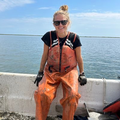 @VIMS_news PhD candidate 🦀 in a love hate relationship with blue crabs 🦀 Villanova University ‘19. she/her. views = my own