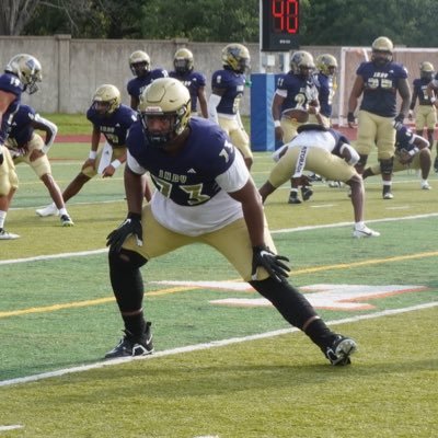 6'7 305 OG/OT 🏴‍☠️💨#AGTG @Dreamu_IndyFb VERSATILE LOOKIN FOR A OPPORTUNITY #JUCOPRODUCT  2 for 2