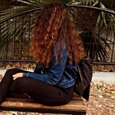 SelinZeynep12's profile picture. Beden Eğitimi ve Spor Öğretmeni 💛❤💛❤
Hukuk öğrencisi 👩‍💻
