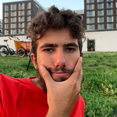 MonsieHippolyte's profile picture. et nous vivions heureux dans la canopé