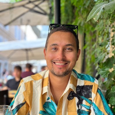bradclarke100's profile picture. 