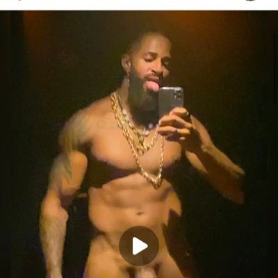 Male Exotic Entertainment Dancers Stripper 1,89 ,dotado Grosso .Realizador para casais qual o seu fetiches ? @mallone_malone Instagram