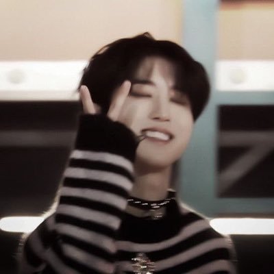 24♒️| infp | Pre-debut Stay | Forever crying over Stray Kids, saw in 02/05/2020 | This baby can fit sO much anxiety in it