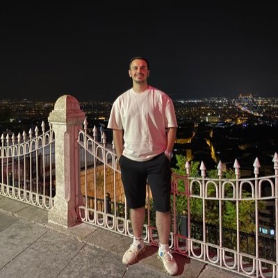 beyefendinizimm's profile picture. 🌑