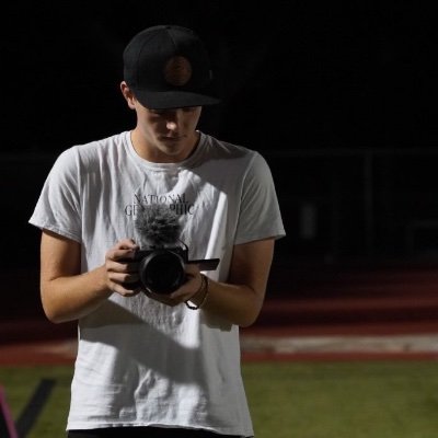 Aspiring professional videographer/editor for sports 
@Logan_shootz on all platforms