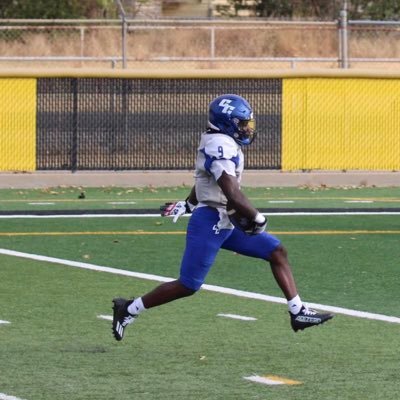 5’9 / wr / return specialist #9 / Cisco junior college/4.3 40 / contact info 9032695440