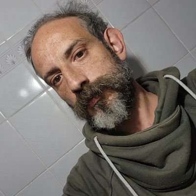 nicolasrfprez's profile picture. 