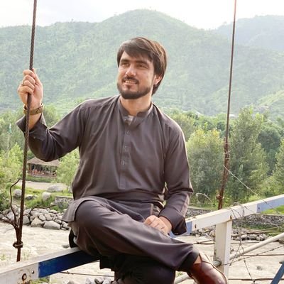 fazalniaz7's profile picture. MPhil student.