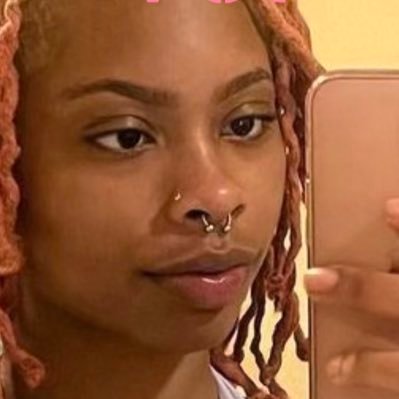 ItsSyparia's profile picture. Dear mama I love you