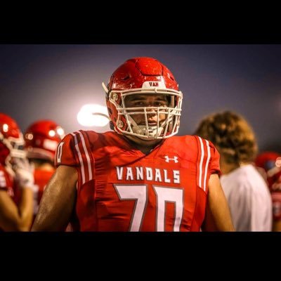 6'3 295lbs 2024 RT RG Van Vandals Football (3x)1st Team All District OLine Instagram josesuarez.70