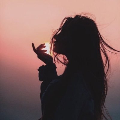 مـا يـنـكـســر آدمــي تـدعـي لـه أُمـــه .. اللهم حسن الخاتمه