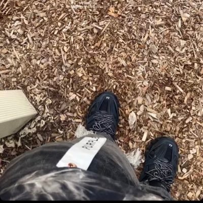 dmvmaderon's profile picture. 