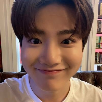 met and focus on my 12 #treasure since Dec, 2022⨠{ #junkyu #doyoung } ((ada dikit2 kepleset soal peuna)) // account for fromis_9 @fromisdream_