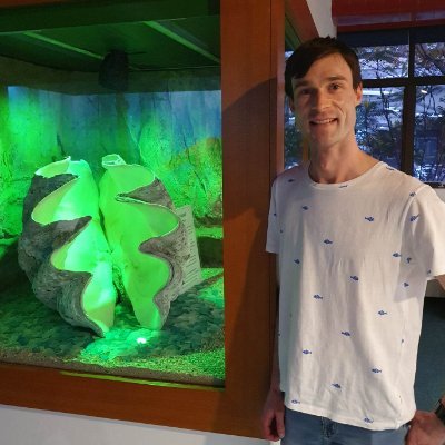 Marine biologist with an interest in sharks and genetics 🦈🧬 | Member of @MEG_MQ | @rjnevatte.bsky.social