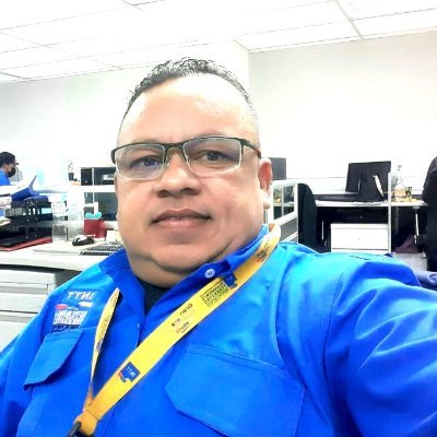 Maestro Profundamente Cristiano Bolivariano Chavista ,Rebelde entregado a la Patria Grande!