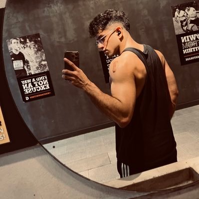 🇦🇷|+18 | 26años | Hago contenido amateur, versátil muy morboso😈 https://t.co/2rvSavXiLL