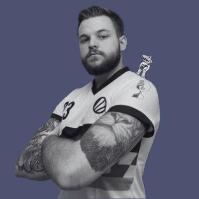Social Media Manager & Content Creator for @TeamSharkSlides