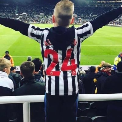 ⚫️⚪️Football fanatic, #NUFC ST holder ⚫️⚪️