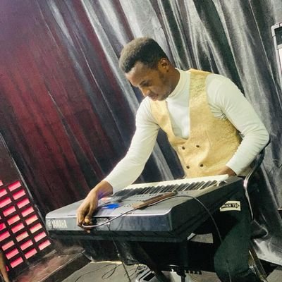 Professional Secular Keyboardist filled Passion and Vision
