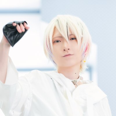 ☆ワタナベ スズヤと読むよ☆
自由人天邪鬼心が通った事は好き
たまにコスプレも載せてます
男装ユニット【△アルテラクス△】 @ArteLuXofficial やってます🍻⚔️
お酒を作ること、ショタとスーパードライが大好き
VTuber⥤ @suzuya_VTuber
合言葉は「月」