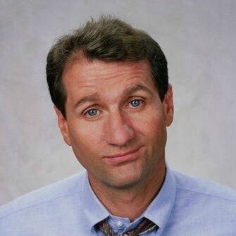 AlbundyO's profile picture. Pensée philosophique: N'essaie pas de comprendre les femmes. Les femmes comprennent les femmes et elles se détestent.