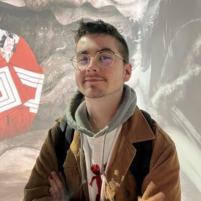 retweeter beaucoup, tweeter pas trop || futur journaliste ou enseignant, à voir...
|| il/he