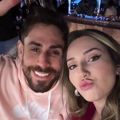 Cada dia uma thread com os stories de cada um