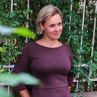 Pedagog a máma v jedné osobě (občas se to bije, přiznávám). https://t.co/985WQXjmK4