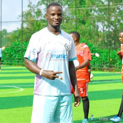 DemightyA's profile picture. play football