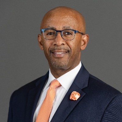 Official Twitter Account for Clayton State University President Georj Lewis.