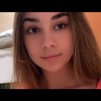 lauraxtini Profile Picture