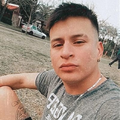Newell's Old Boys 🔴⚫
¿Y hace cuanto que vos ya no sos vos?
ig: Andresaza_