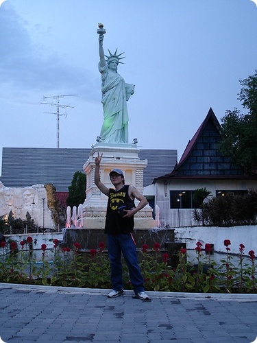 october_sound's profile picture. 영화처럼