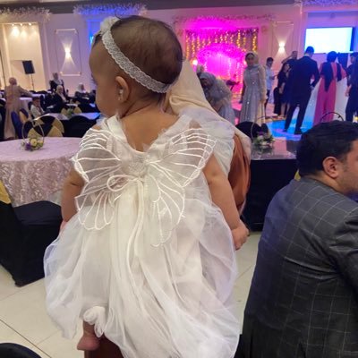 ayaza8lol27's profile picture. 