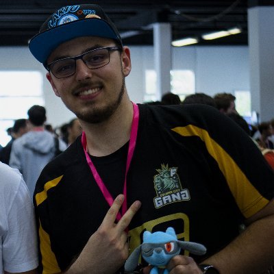 22 yo - 🇨🇵 SSBU Player/Lucario Main for @Team_Onirique 🔥 - Pokémon, Fire Emblem Fan - Linkin Park addict 🎧✨ - @SmoukySC 's worst enemy 😈 - Ban @Aure3lie 💙