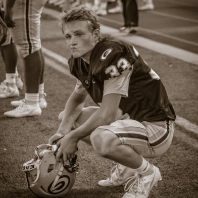 Greenwood High School ‘24 | Long Snapper | 4.37 GPA | 6’1” | 3 Sport Varsity Athlete https://t.co/poiDzQq2wh | Lead guitarist & singer for @SurrenderCobra3