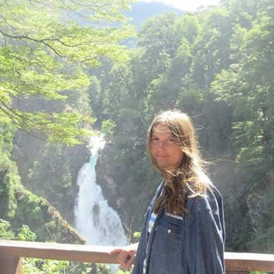 valpolifacetika's profile picture. 