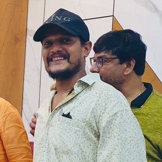 Praveen62464688's profile picture. Love you Zindagi...❤️
पिस्तौल और बम इंकलाब नहीं लाते, क्रान्ति की तलवार विचारों की सान पर तेज होती है......
इंकलाब जिंदाबाद!🙏♥️💐💪⚔️⚔️⚔️