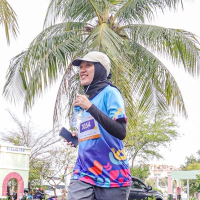 anisahulfa's profile picture. lenskep!