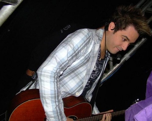 Fã clube dedicado ao nosso amor @fernando_zor , since 02/10/11, dona: @fabiolla_felix Parceria: @febresorocabana !