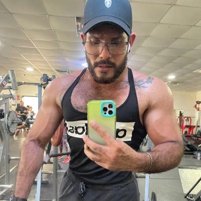 I’m the last of the first🌿 Bodybuilder💪🏽 Wolf 🐺