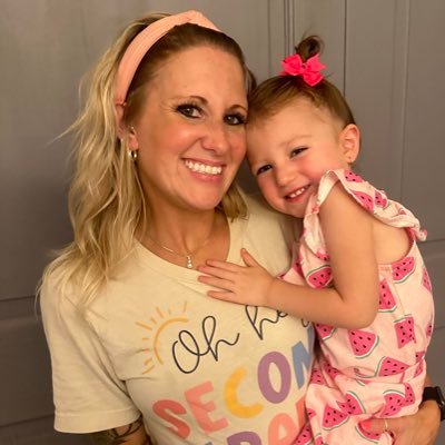 Liiiittle_bit's profile picture. The stories we love best do live in us forever.