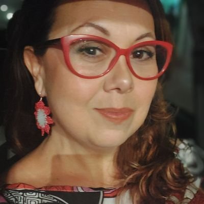 Veggy, madre de 4🐧🐥🐕🐩, rockera, amante del café, el vino y los outfit alegres. Mi perfil https://t.co/PP4e8AD3p8