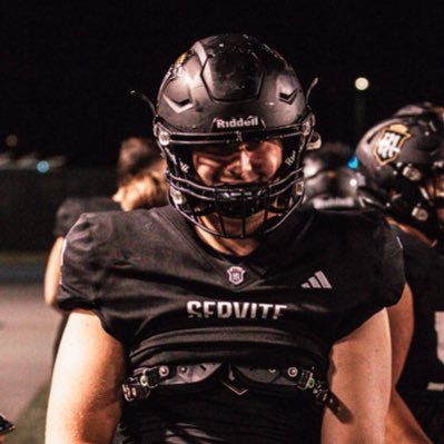 6’3|265|OL| Servite High School |