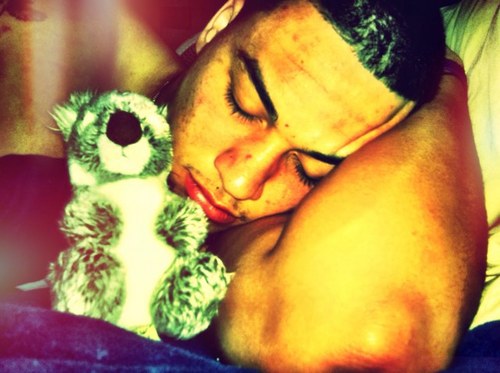 tHa_Killa_19's profile picture. notre dame baller, gonna accomplish what i came for, nothing less! #teamlightskins #TeamLynchMobb #19 #TeamProtective #Engaged❤ #TeamGuidi!